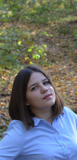 Model - LizkaOni flirt