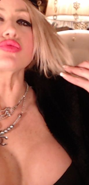 Model - AspenPeeks roleplay