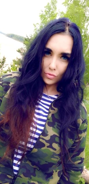 Model - Sonya-Dark bigtits