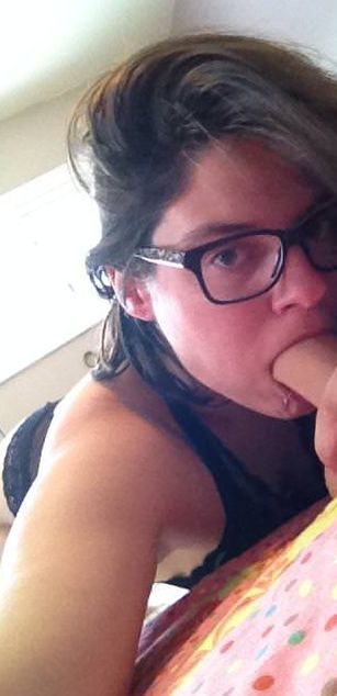 Model - jucythighs nerd