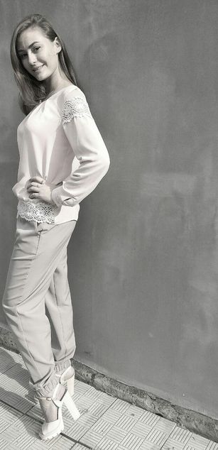 Model - Anastasia lips