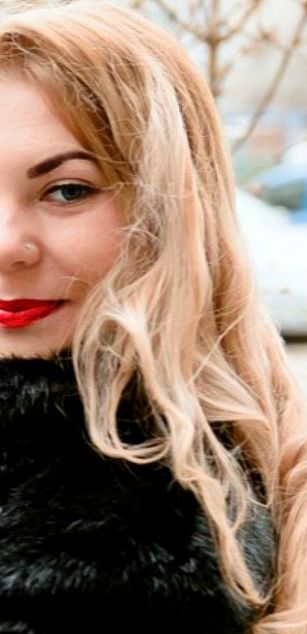 Model - EliyaWel cute