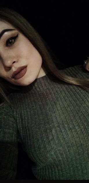 Model - DariaSweety legs