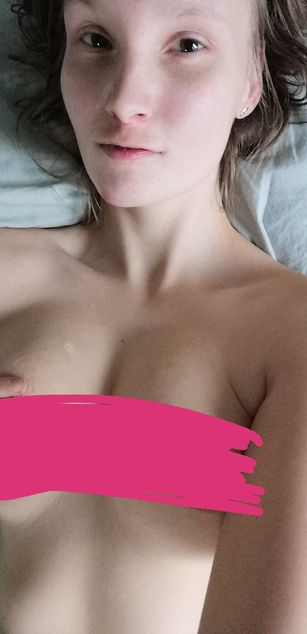 Model - SinnaElise petite