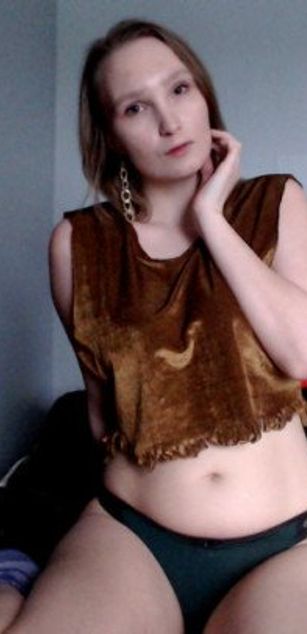 Model - SinnaElise petite