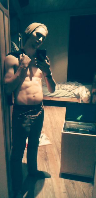 Model - CurvedEuro daddy