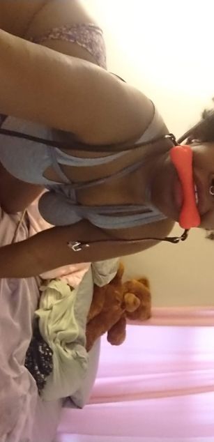 Model - Ivy Piper milf