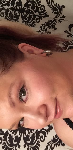 Model - Starr Noir 2