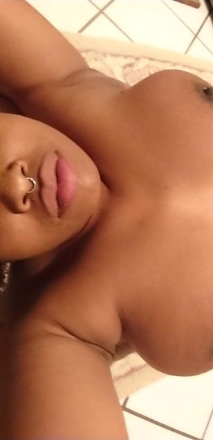 Model - Ivy Piper milf