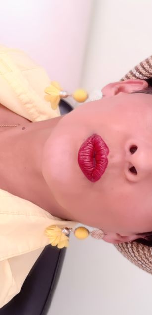 Model - Sara roche pussy