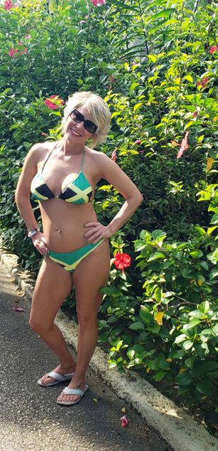 Model - Champagnefun bigboobs