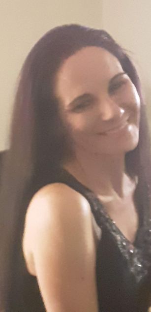 Model - Stephanie petite