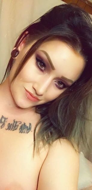 Model - Roxie Lovesick toys