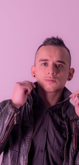 Model - LujuriousDuo ass