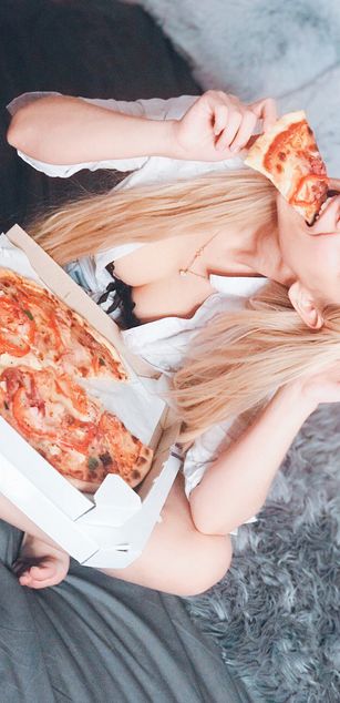 Model - AppleBrandy striptease