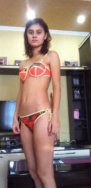 Model - Inna Inna        2