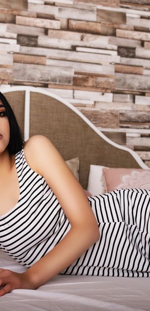 Model - IsabelHall roleplay