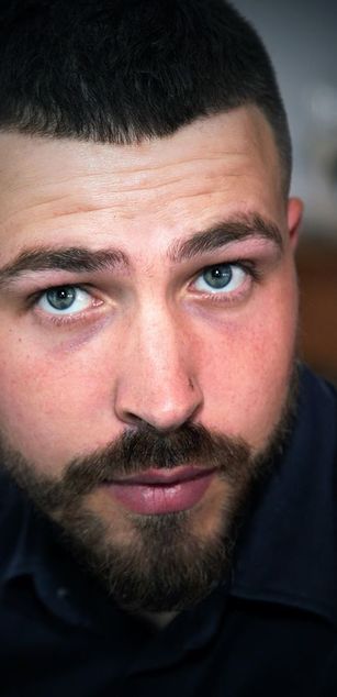 Model - Conqueror Hot