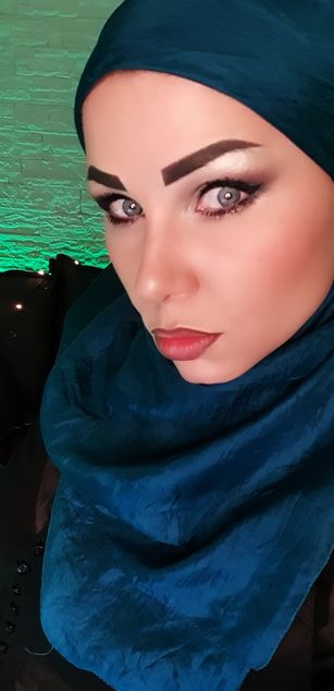 Model - AnnaLu heels