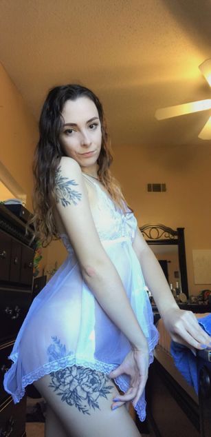 Model - Jaidynn Babyy deepthroat