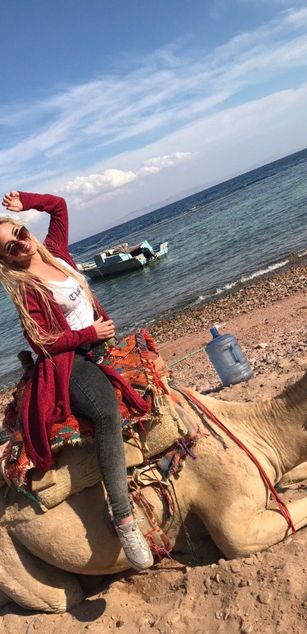 Model - AppleBrandy striptease