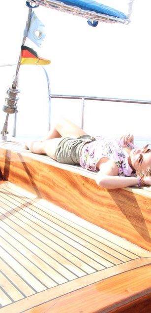 Model - AppleBrandy striptease