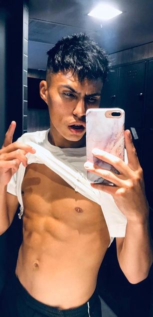 Model - Camilo Leon horny