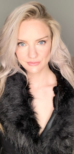 Model - Allie Awesome joi