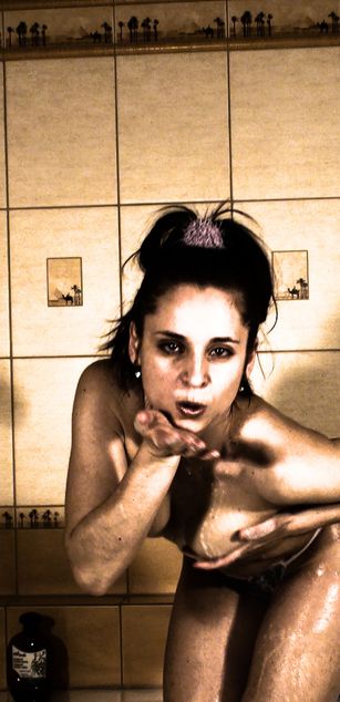 Model - AAAJulieAAA sexy