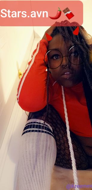 Model - Eloie Mei Pride findom