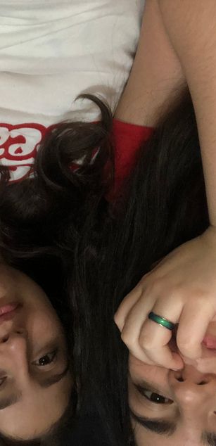 Model - Clark and Lexa kiss