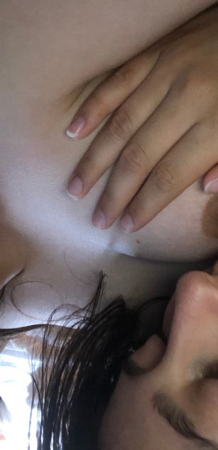 Model - Clark and Lexa kiss