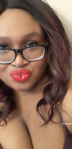 Model - annakakes fun