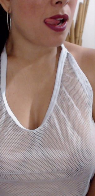 Model - Fabiana Owen bigtits