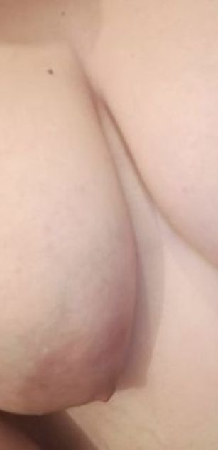 Model - BUSTY_WINTER_XXX BBW