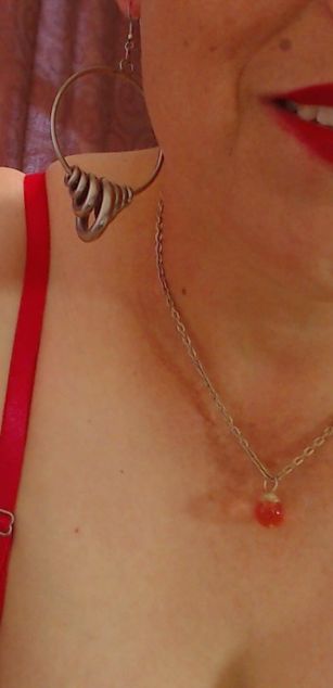 Model - Margaret BustyHotwife blowjob