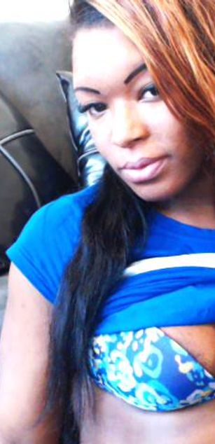 Model - Lela Live striptease