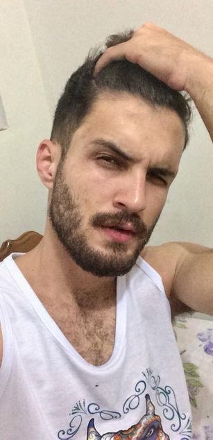 Model - Enzzo Ferraz cam