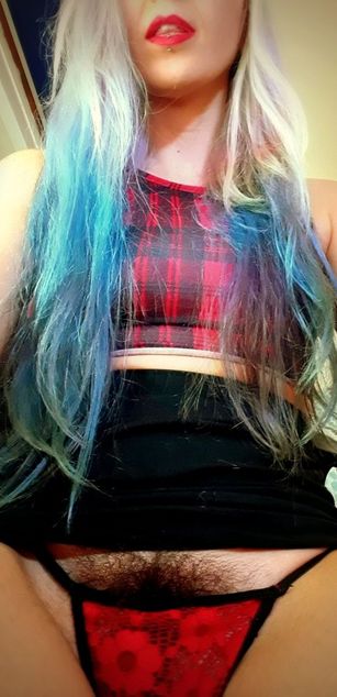 Model - IvyBerry fetish