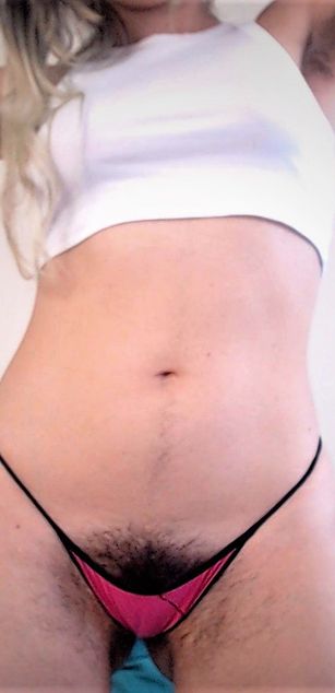 Model - IvyBerry fetish