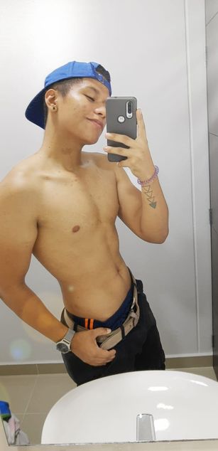 Model - Dominic Silva cum