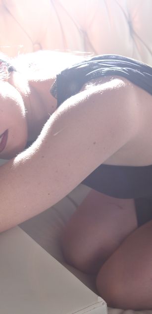 Model - SexySabrena horny