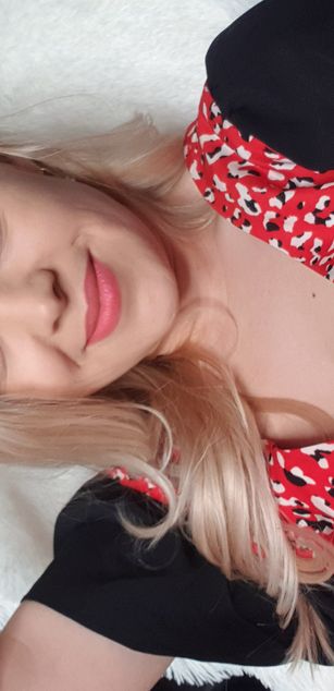 Model - GiaPeach roleplay