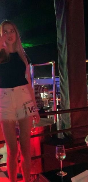 Model - JennnyFox girlfriend