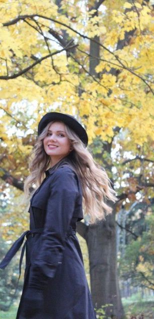 Model - Julilove beautiful