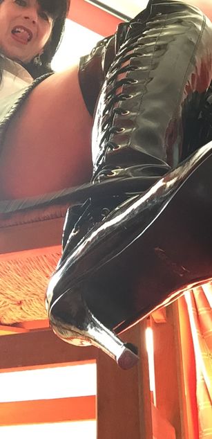 Model - Mistress Black dominatrix