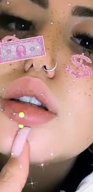 Model - Miss Pinkie BBW curvy