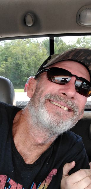 Model - Niiki pink curvy