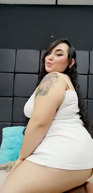 Model - BritanyMontex deepthroat