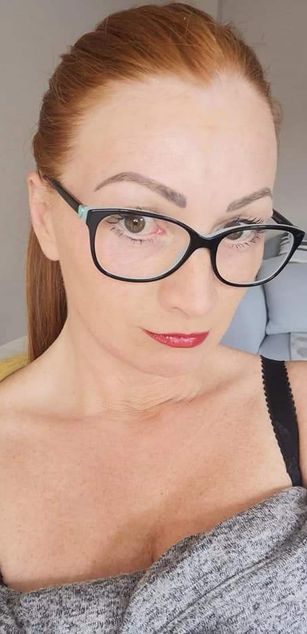 Model - SOPHISTICATED_GINGER curvy